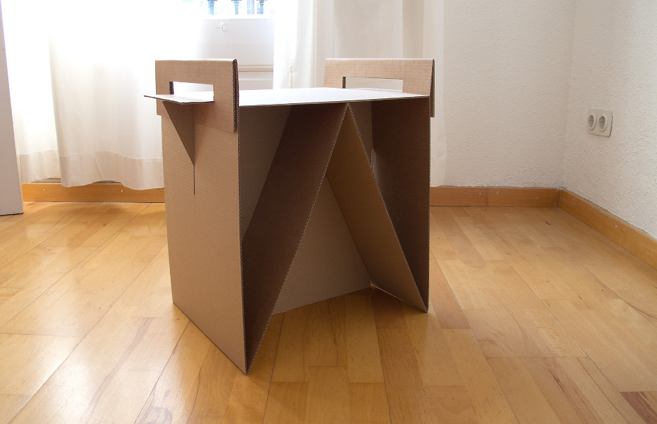 Как сделать мебель из бумаги своими руками | Диван из бумаги | Оригами диван