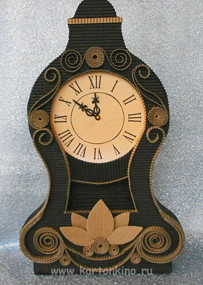 Часы из картона