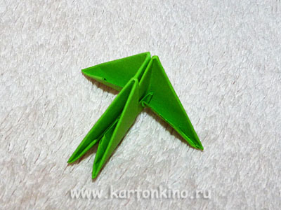 Новогодняя ёлочка в технике модульного оригами