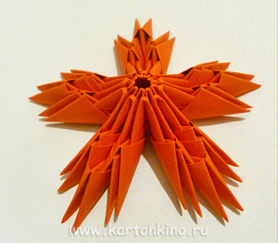 Новогодняя ёлочка в технике модульного оригами